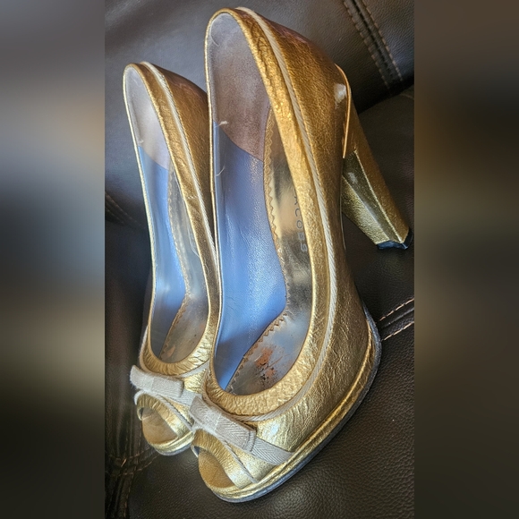 Marc Jacobs Gold Leather Peep Toe Bow Pumps Open Toe Chunky High Heels Size 37 6 - Picture 13 of 16